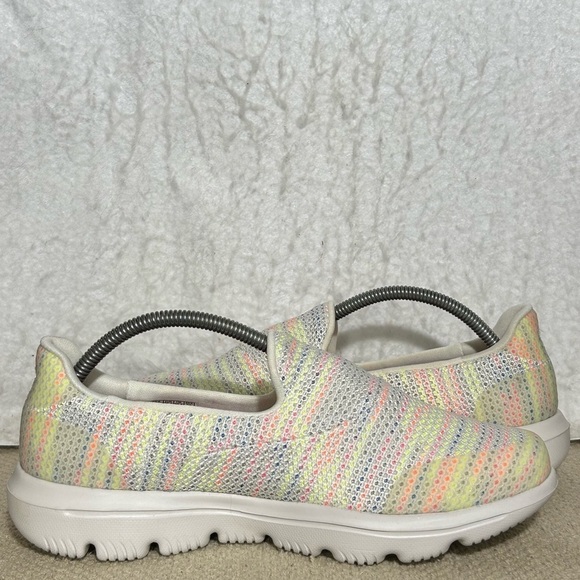 Skechers Womens Go Walk Evolution Ultra Gladden Slip On Comfort Shoes SZ 8.5 - Picture 6 of 11